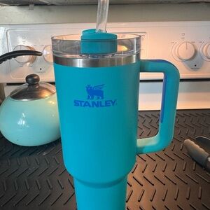 Stanley Teal Tumbler with Handle